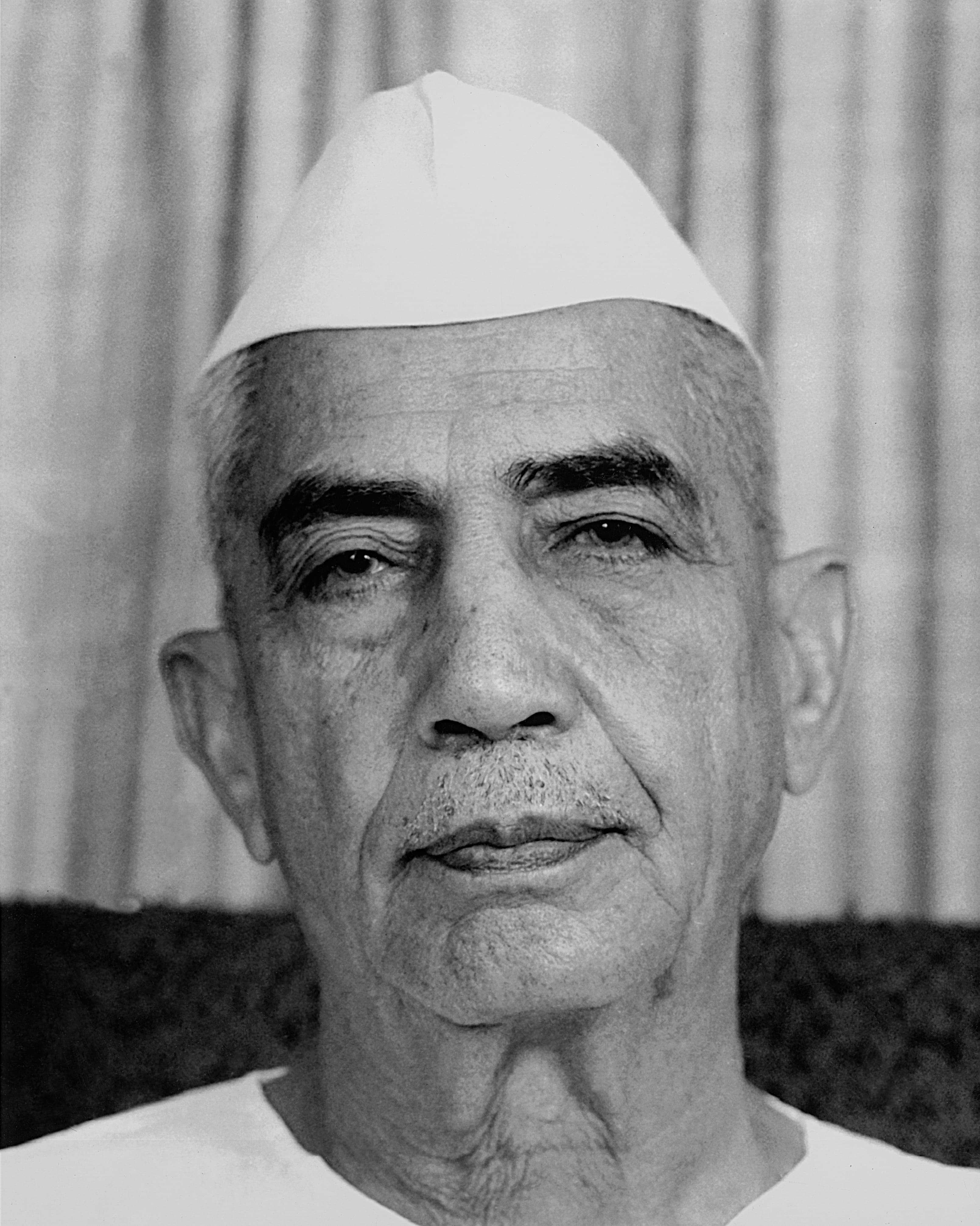 चौधरी चरण सिंह, भारत के पूर्व प्रधानमंत्री और जाट किसानों के आइकन
